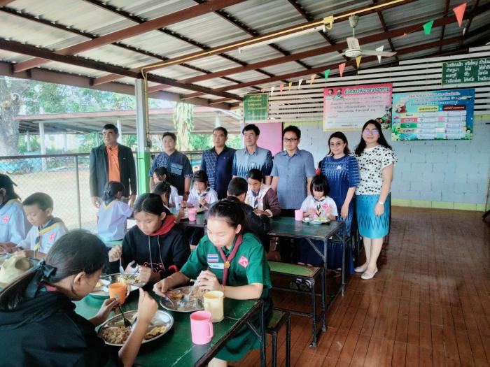การดำเนินงานโครงการติดตามและประเมินผลโครงการอาหารกลางวันของสถานศึกษาในสังกัดในพื้นที่ตำบลนาคำ (โรงเรียนบ้านหนองขุ่นนาคำ และ โรงเรียนบ้านกุดจิก